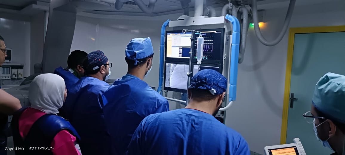 إجراء قساطر قلبية لعلاج الانغلاق الكلى للشريان التاجى مجانا بمستشفى زايد التخصصى