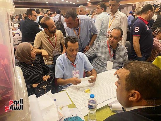 بدء فرز الأصوات على عضوية مجلس نقابة الصحفيين.. صور