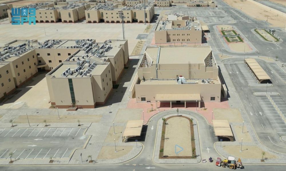 وزير الداخلية يدشن عددًا من مشروعات الوزارة في القصيم