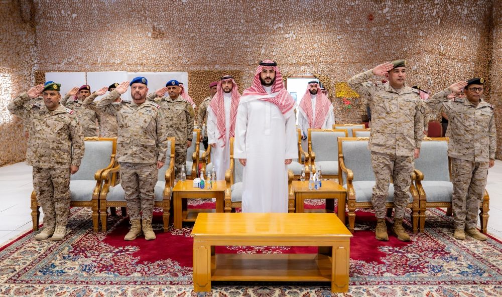 صور| وزير الدفاع يشهد تمرين القوات الخاصة "النخبة"