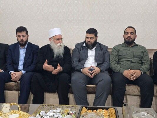 وكالة الأنباء السورية: اتفاق على آلية توزّع قوات الأمن العام في جرمانا خلال اجتماع مع وجهاء المدينة