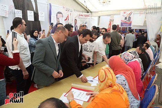 عبد المحسن سلامة يسجل فى كشوف الجمعية العمومية لنقابة الصحفيين