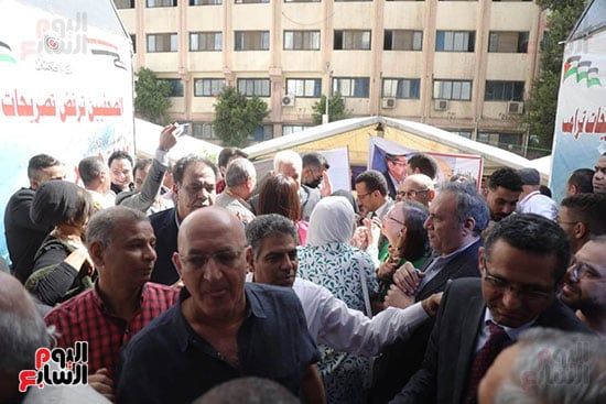 تزايد أعداد المتوافدين للمشاركة فى التصويت بانتخابات نقابة الصحفيين.. صور