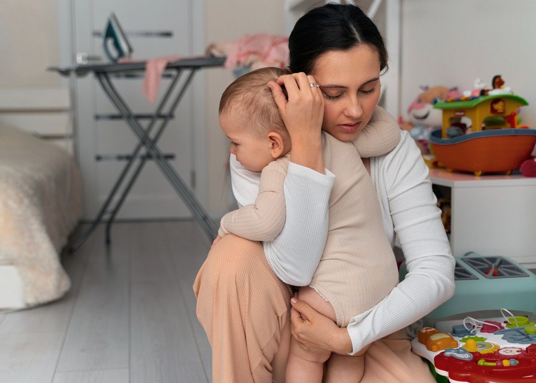 أسباب وأنواع بكاء الرضيع وطرق التعامل معه: و5 نصائح لتهدئة الأم