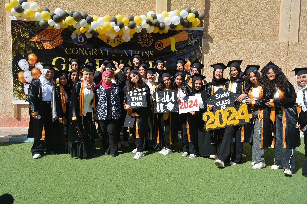 تجربة علمية ملهمة.. الاحتفال بمرور 10 سنوات على افتتاح المدرسة المصرية بزايد