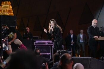 أمسية ساحرة تجمع نانسي عجرم وفريق "واما" داخل المتحف المصري الكبير