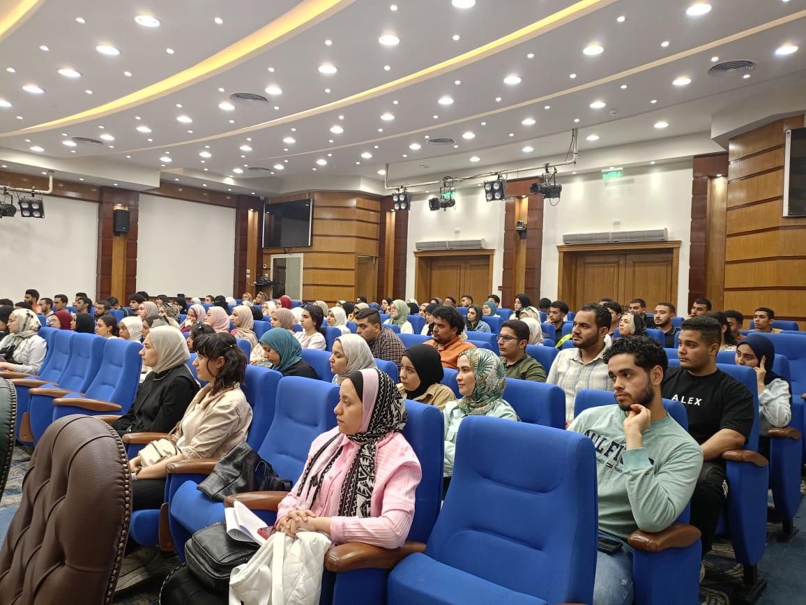 وزارة التضامن تدرب طلاب كليات التكنولوجيا لتوظيفهم بمراكز التجميع للأجهزة التعويضية