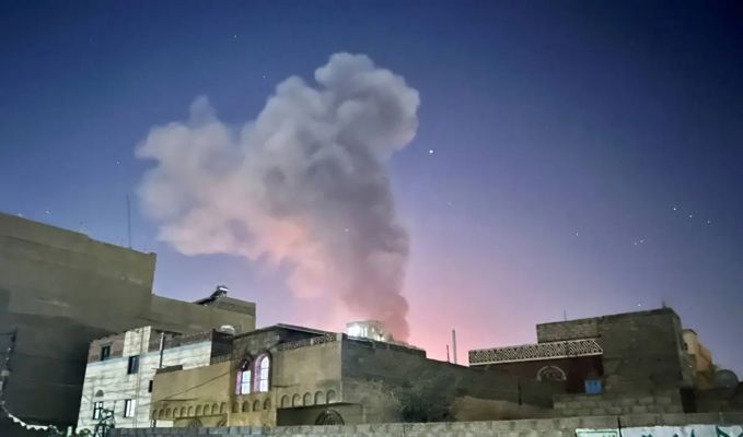"سبأ": 12 غارة أميركية استهدفت محافظات الجوف وصنعاء وعمران باليمن فجرًا