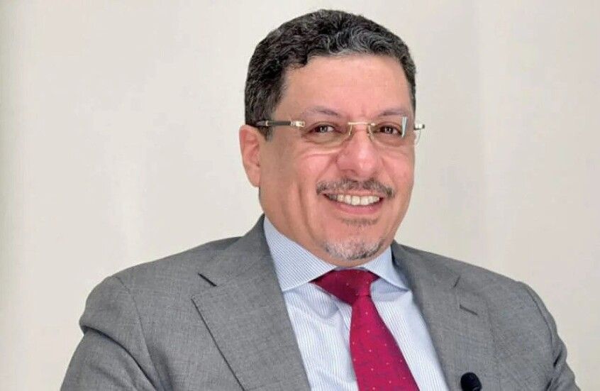 الخليج اليوم .. رئيس وزراء اليمن أحمد عوض بن مبارك يعلن استقالته