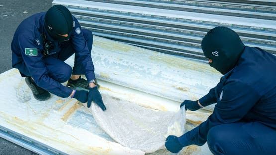الخليج اليوم .. إحباط محاولة تهريب أكثر من 1.5 مليون حبة مخدرة