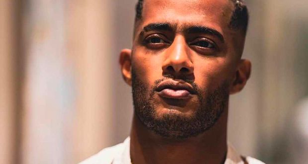 محمد رمضان يوجّه رسالة مؤثرة لوالده.. وصورة تثير التفاعل