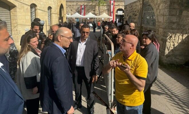 الحجار وصل إلى سراي بيت الدين ووجّه بتسريع وتيرة عملية تسليم صناديق الاقتراع