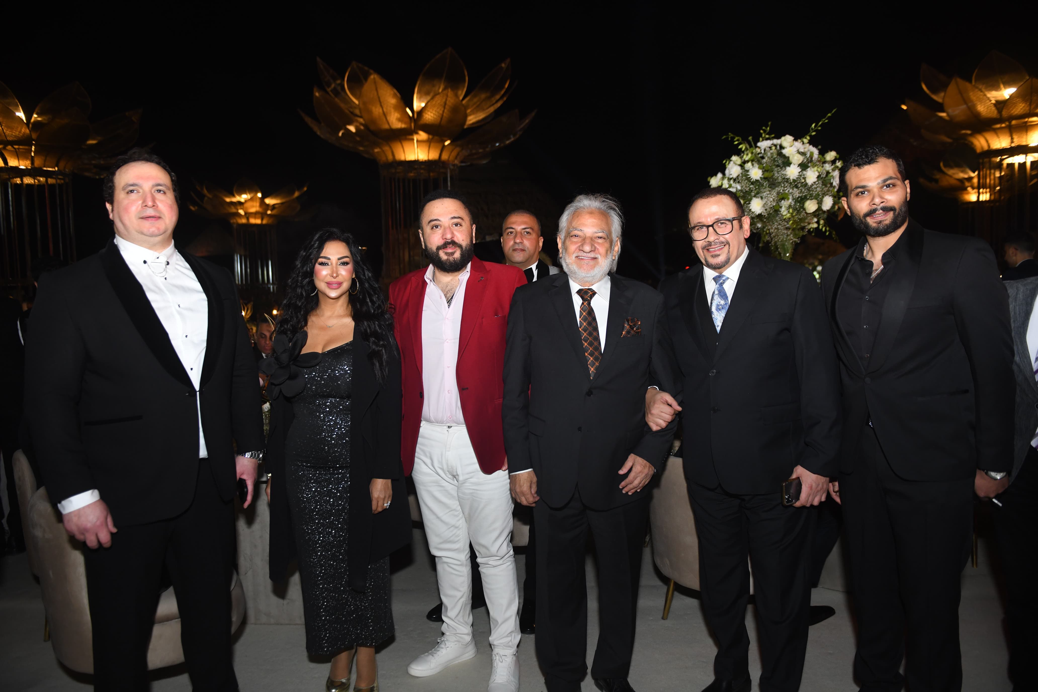 مساعد وزير العدل للديوان العام يحتفل بزفاف نجله على سفح الأهرام