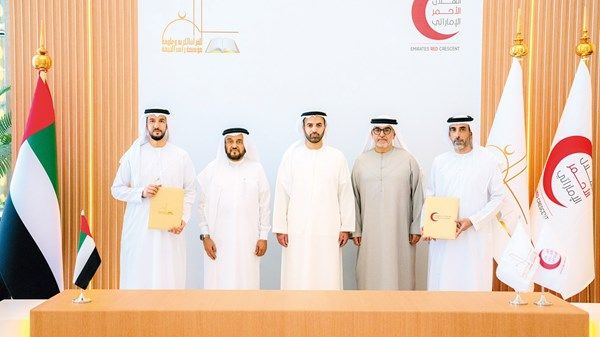 محمد بن سعود: الإمارات واحة مزهرة للتسامح والتعايش