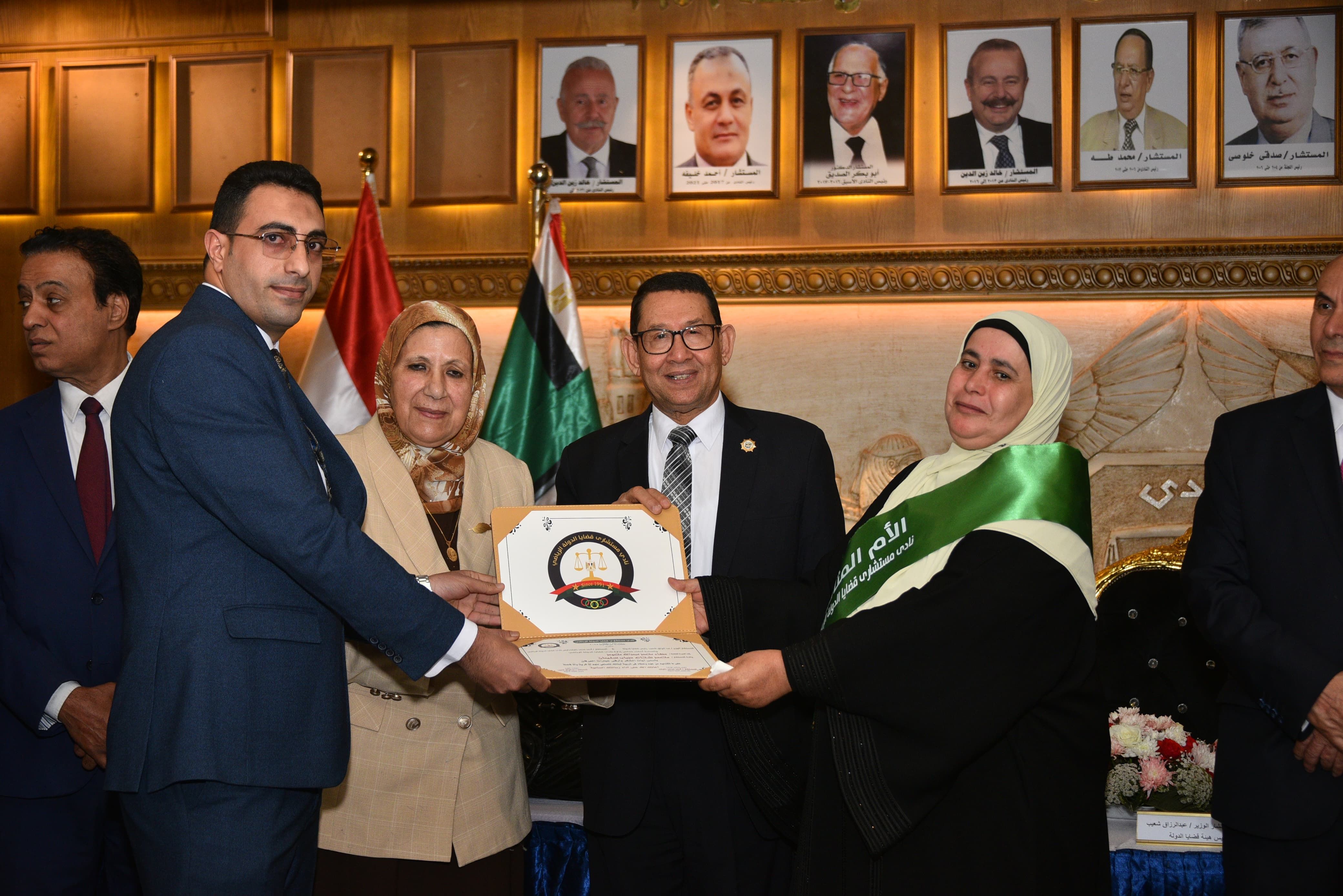 نادى مستشارى هيئة قضايا الدولة يحتفل الأم المثالية 2025