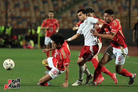 75 دقيقة.. الأهلى 4 - 0 حرس الحدود.. ونزول معلول وجراديشار.. صور
