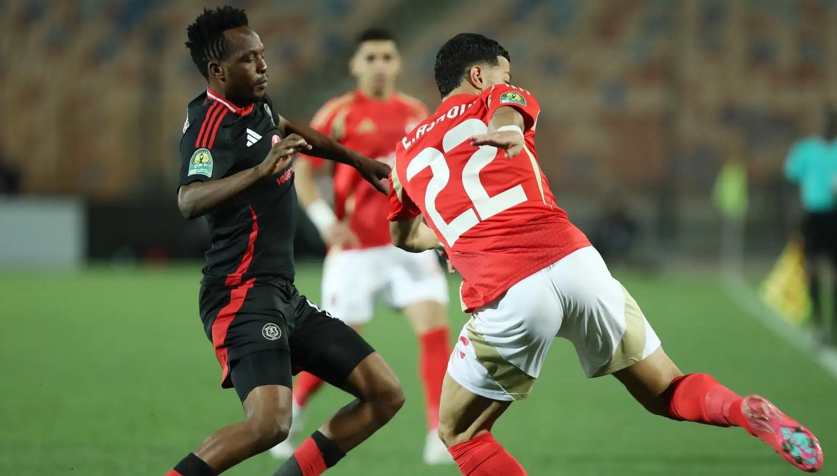 الأهلي يسعى لمواصلة الضغط على بيراميدز أمام حرس الحدود