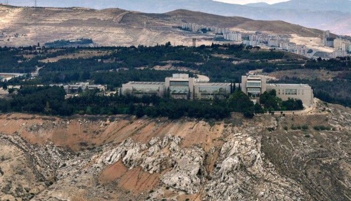 جيروزاليم بوست: مقاتلات تركية نفذت طلعات في منطقة عمل طائرات إسرائيلية أثناء الغارة قرب القصر الرئاسي بدمشق