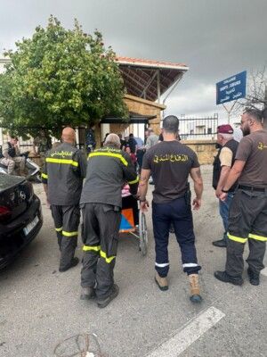 العميد فرح تفقد نقاط تمركز عناصر الدفاع المدني وأعطى توجيهاته بتقديم المساعدة الفورية للناخبين