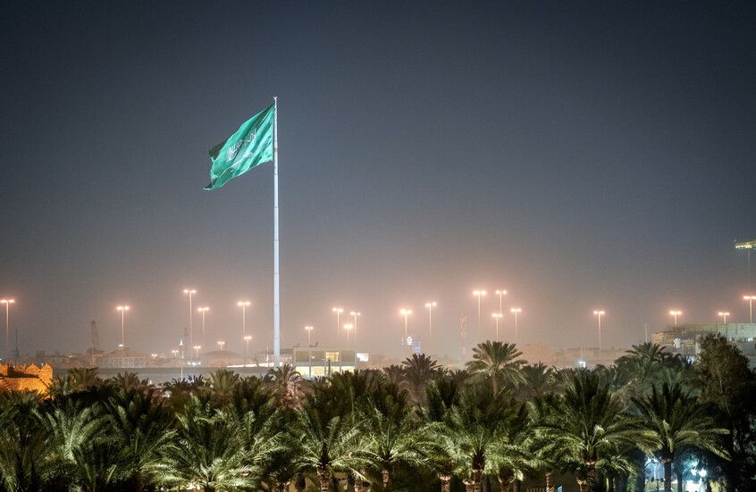 الخليج اليوم .. السعودية.. تنفيذ حكم القتل "تعزيرا" في مواطنين اثنين من أسرة واحدة