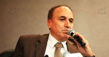 عبد المحسن سلامة يهنئ البلشي بفوزه بمنصب نقيب الصحفيين: احترم رأي الجمعية العمومية