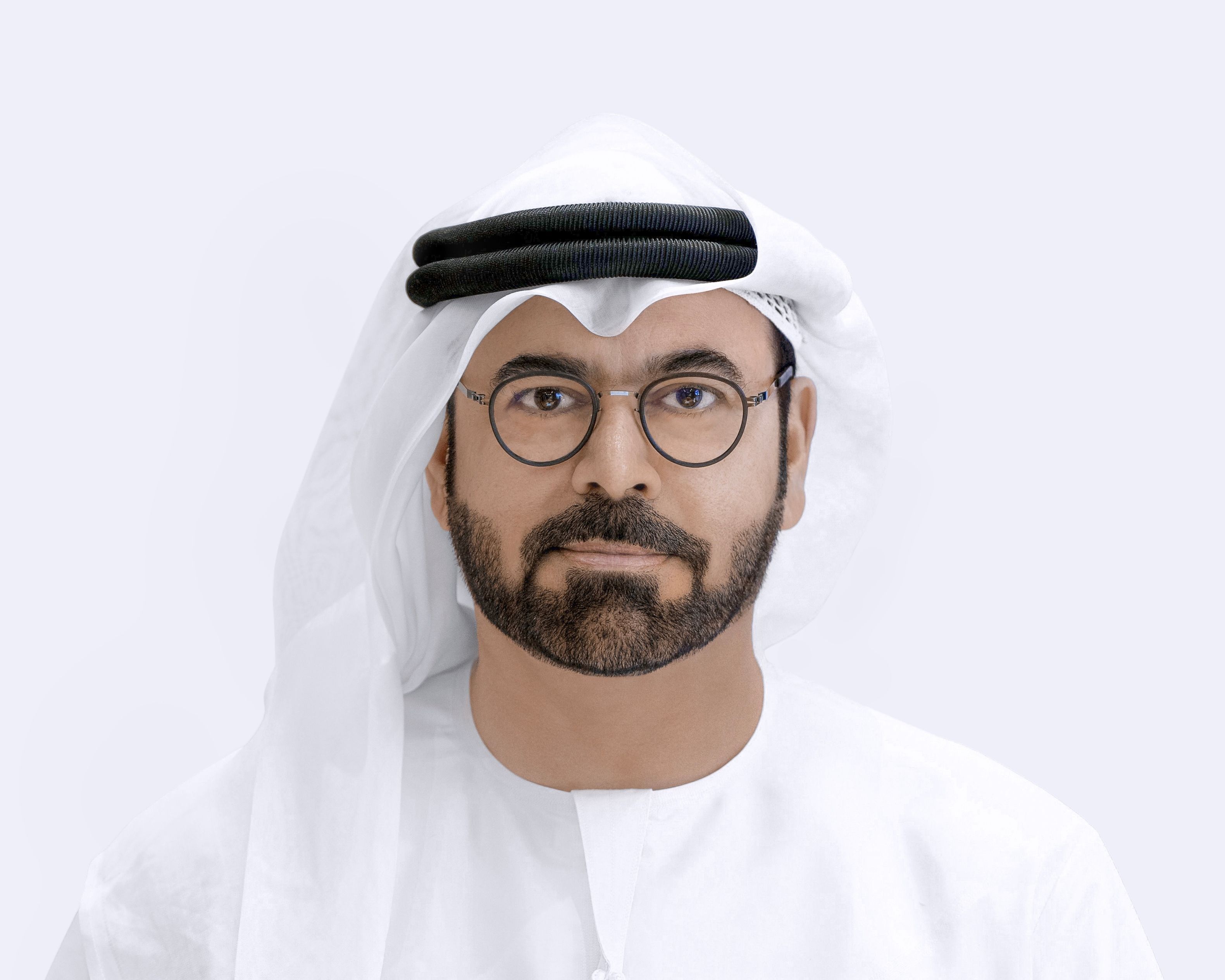 الامارات | فتح باب التسجيل للدفعة الثامنة من برنامج "محمد بن راشد لإعداد القادة"