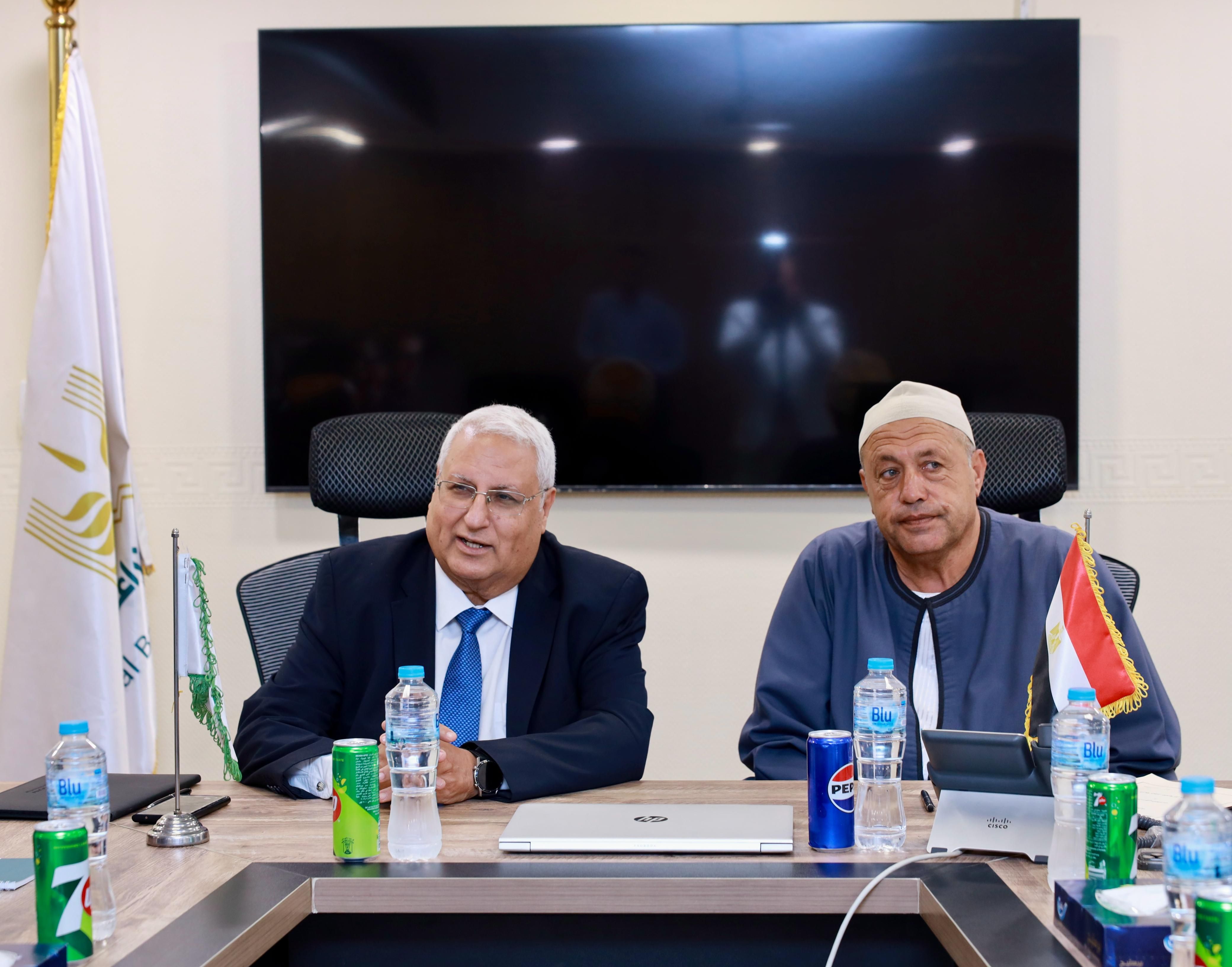 البنك الزراعي المصري يوقع بروتوكول تعاون لتمويل صغار المربين لشراء رؤوس الماشية المحسنة وراثياً بعائد 5% ولمدة 5 سنوات