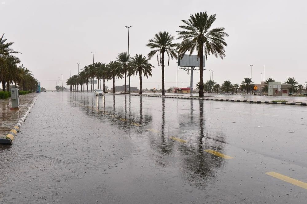 الأرصاد: أمطار ورياح نشطة على نجران وتبوك