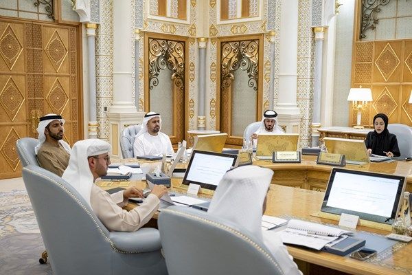 برئاسة ذياب بن محمد بن زايد.. مجلس أمناء مؤسسة إرث زايد الإنساني يعتمد التوجهات الاستراتيجية للسنوات الـ5 المقبلة