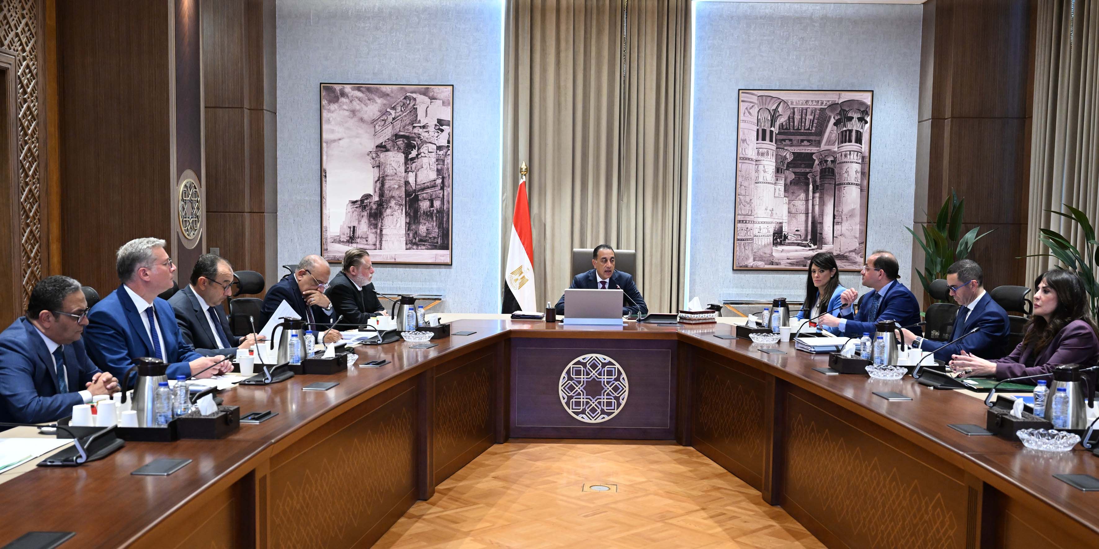 المجموعة الوزارية الاقتصادية تستعرض البرنامج الجديد لرد الأعباء التصديرية
