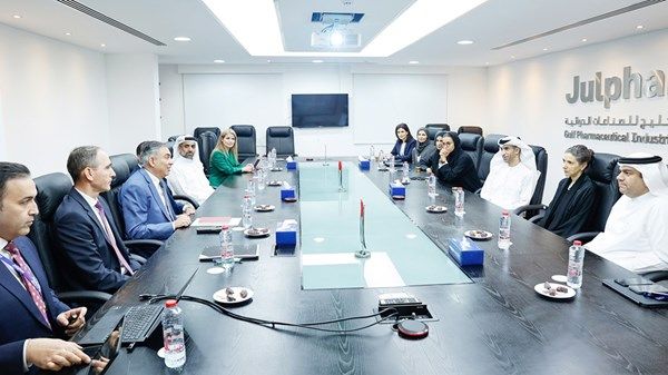الزيودي: الارتقاء بالدواء المحلي أساس استراتيجية الأمن الصحي
