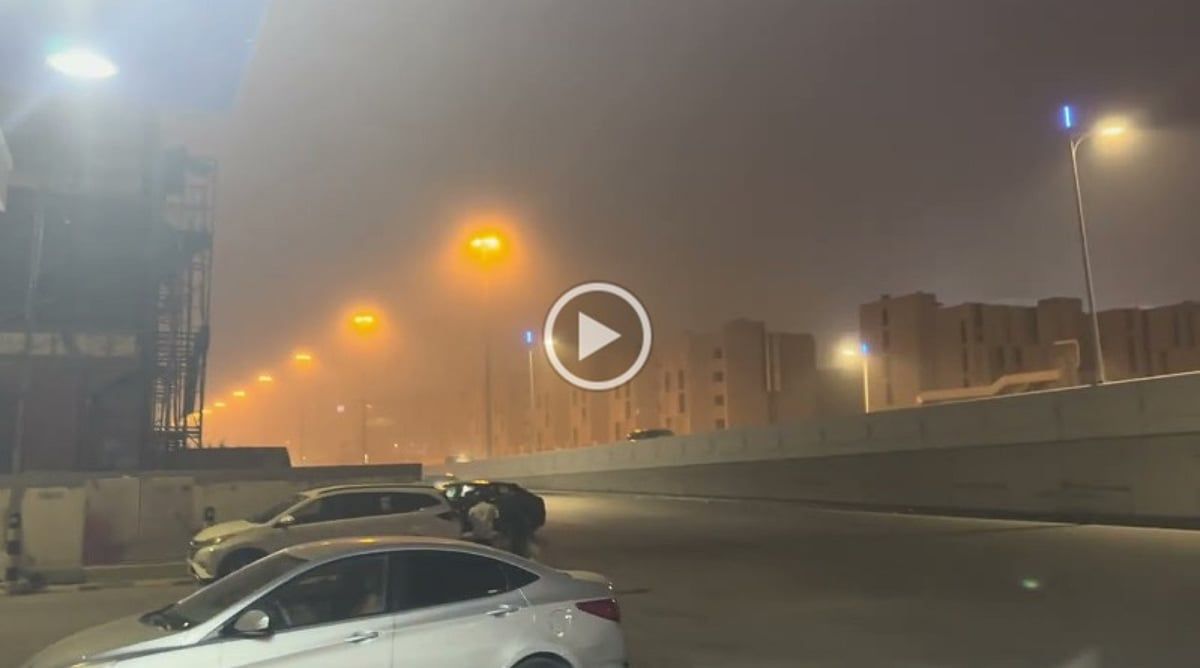 شاهد: موجة غبار كثيفة تضرب الرياض.. وتحذير بـ"الأحمر" من “الأرصاد” لتدني الرؤية