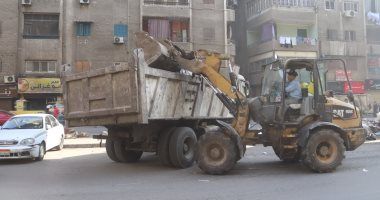 رفع 200 طن مخلفات خلال حملات نظافة فى إمبابة والوراق.. وضبط 30 فريز للقمامة