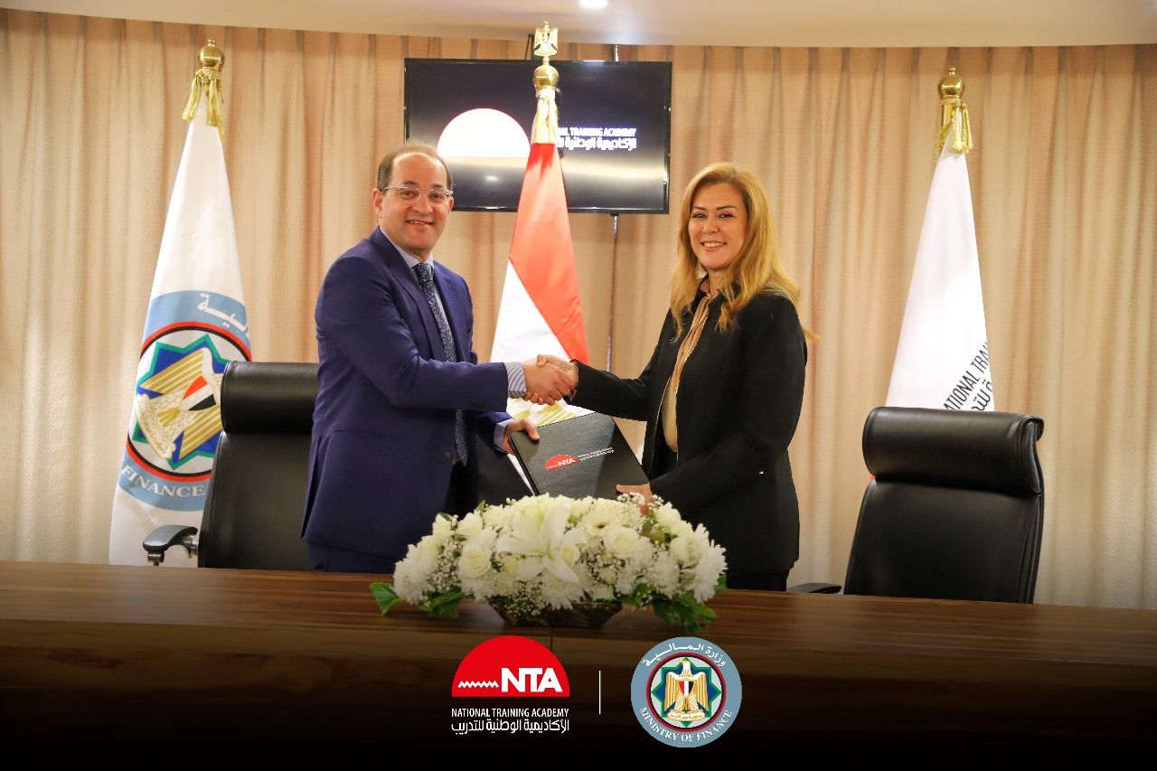 وزارة المالية تطلق مشروعها القومى «أنت أولا» بالشراكة مع «الوطنية للتدريب».. صور