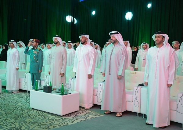 أكثر من ألف مشارك في اليوم الأول من قمة حوكمة التقنيات الناشئة