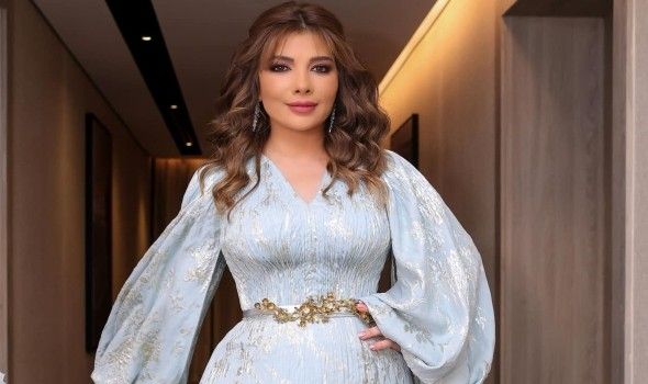 أصالة نصري تثير الجدل بسبب تصرفها الغريب مع معجب