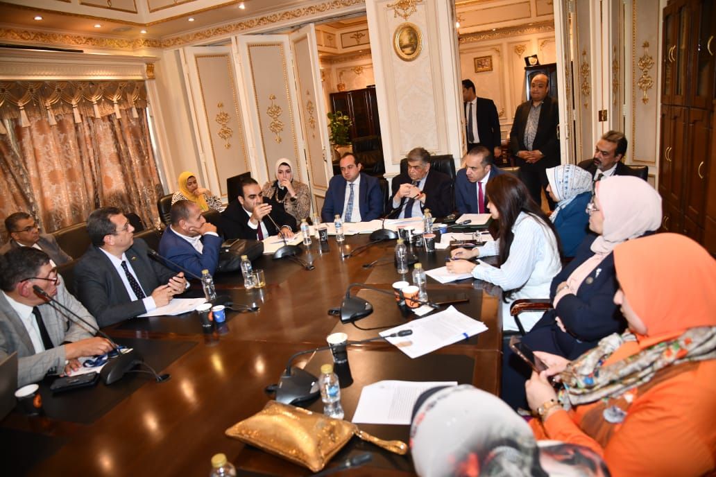 5 سنوات دراسة وسنة تدريب.. "صحة النواب" توافق على تعديل قانون مزاولة الصيدلة