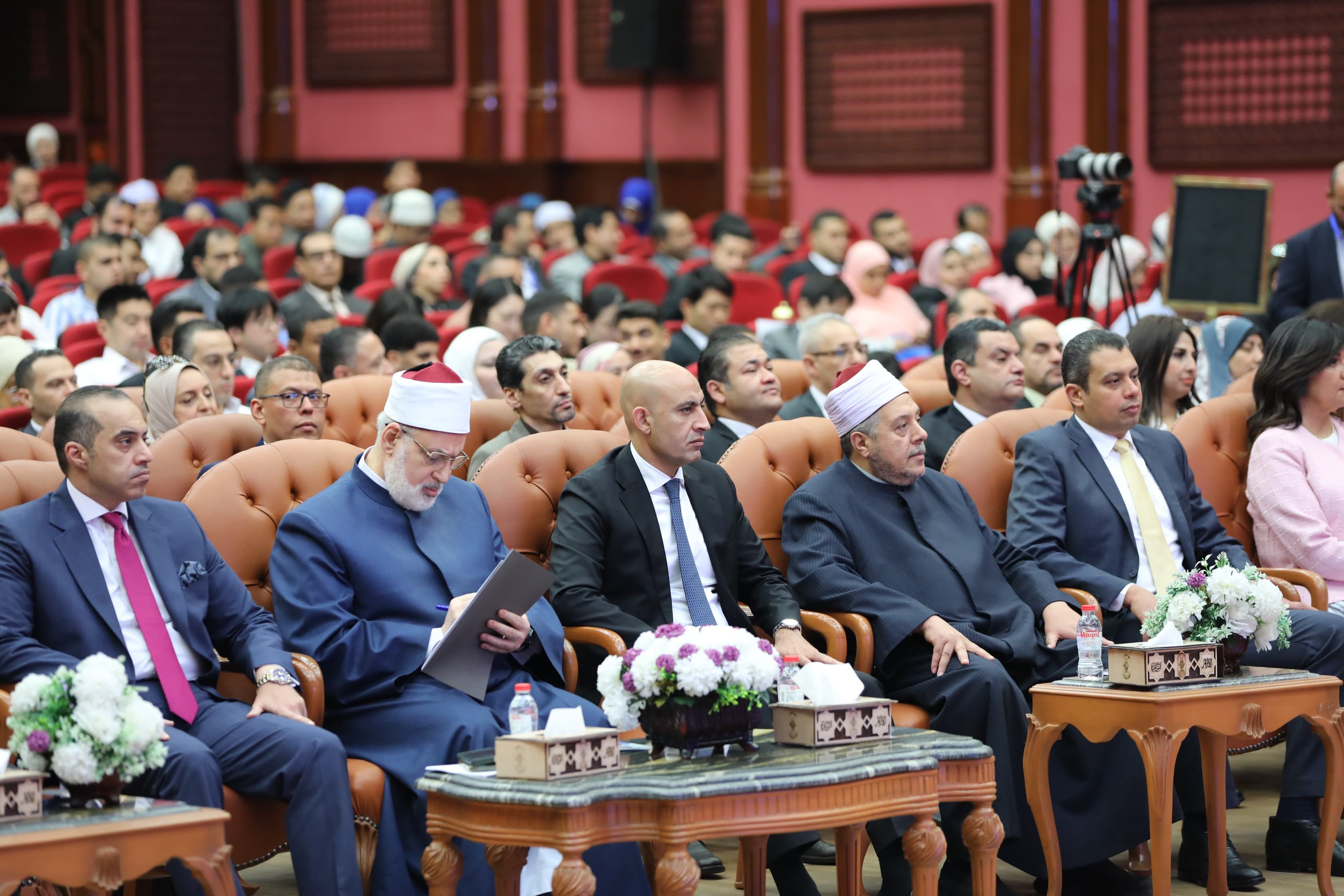 وزير التعليم: الوزارة تحرص على تضمين مناهج الدين قيم احترام الآخرين وعقائدهم