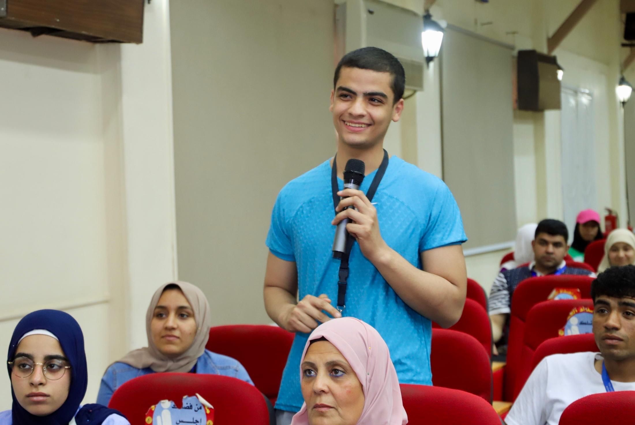 مدير صندوق مكافحة الإدمان يحاور طلاب الجامعات حول الاستراتيجية الوطنية لمكافحة المخدرات