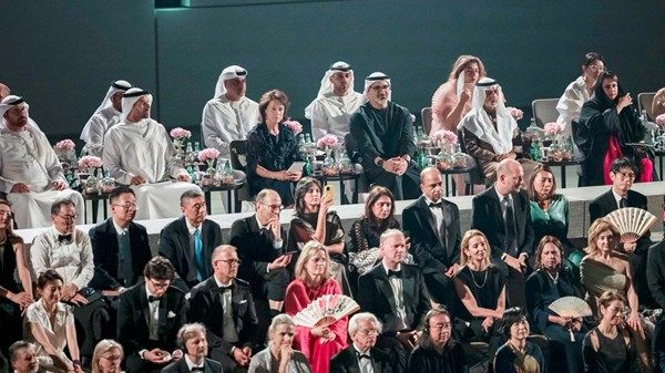 خالد بن محمد بن زايد يشهد حفل توزيع جائزة بريتزكر للهندسة المعمارية لعام 2025