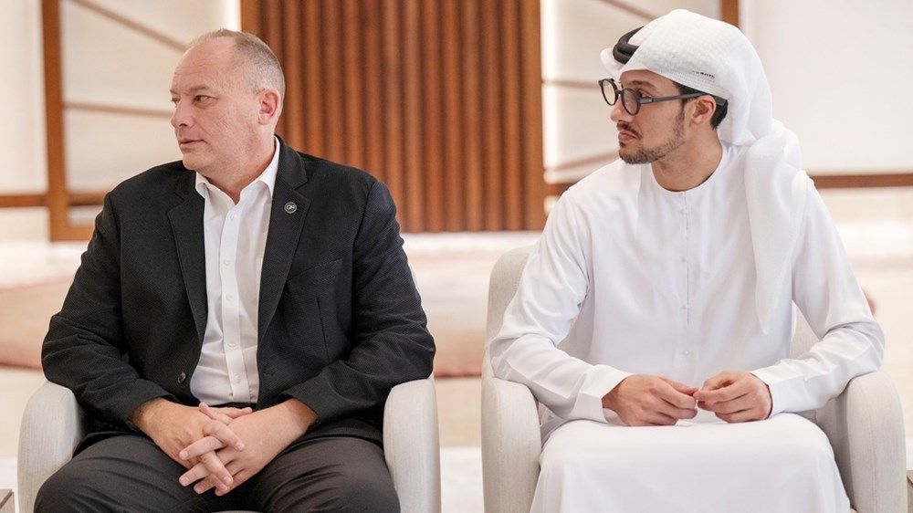 بحضور خالد بن محمد بن زايد.. "جي 42" و"سيسكو" توسعان تعاونهما الاستراتيجي لتعزيز الابتكار والبنية التحتية في الذكاء الاصطناعي