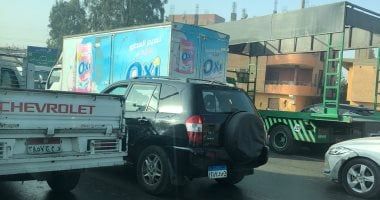 النشرة المرورية.. كثافات متوسطة للسيارات بمحاور القاهرة والجيزة