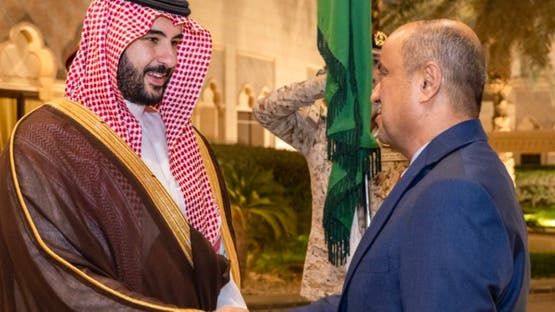 الخليج اليوم .. وزير الدفاع السعودي يبحث مع رئيس الوزراء اليمني أوضاع اليمن
