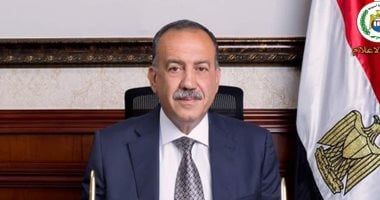 بدء صرف منحة لـ 5223 من العمالة غير المنتظمة فى أسيوط.. 1500 جنيه لكل عامل