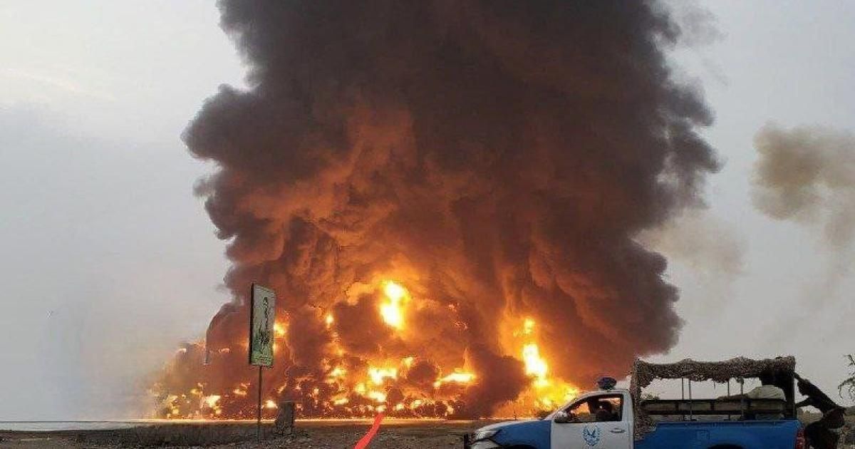 بالفيديو: إسرائيل تقصف مطار صنعاء الدولي ومصنعا للإسمنت ومحطة كهرباء مركزيّة