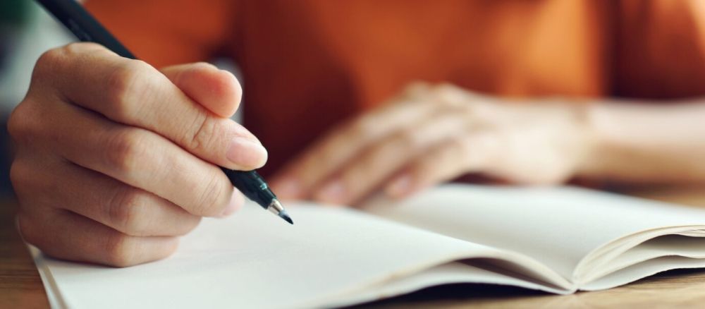 "بأقلامهم".. تعليم مكة تدعو الطلاب للمشاركة في مسابقة القصة القصيرة