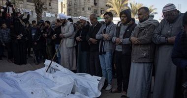 استشهاد 20 فلسطينيا في قصف إسرائيلي على مطعم وسوق شعبي غرب مدينة غزة