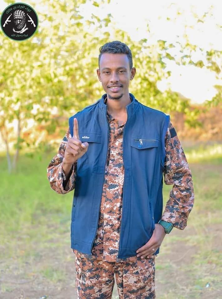 شاهد بالفيديو.. قائد كتائب البراء بن مالك في تصريحات جديدة: (مافي راجل عنده علينا كلمة وأرجل مننا ما شايفين)