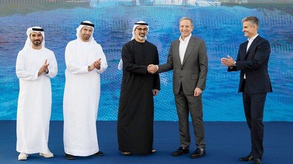 خالد بن محمد بن زايد يشهد الإعلان عن تطوير مشروع عالم ومنتجع ديزني الترفيهي في جزيرة ياس