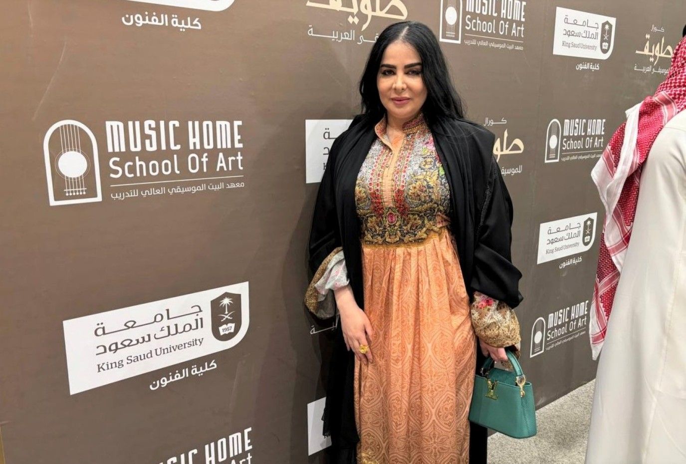 خاص لـ«الخليج 365» في حفل كورال طويق للموسيقى العربية غصون الطحان: أحببت وصلة فيروزيات لأننا تربينا على حب فيروز